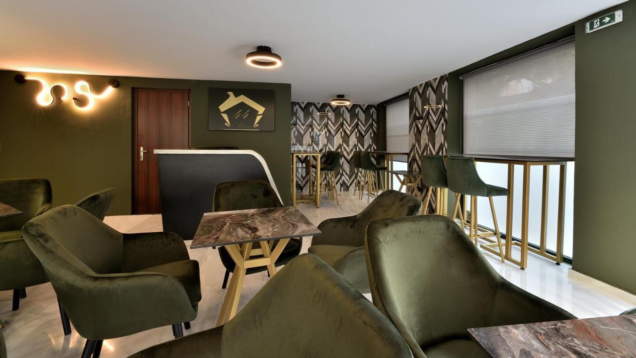 44 Athens Hotel Bagian luar foto