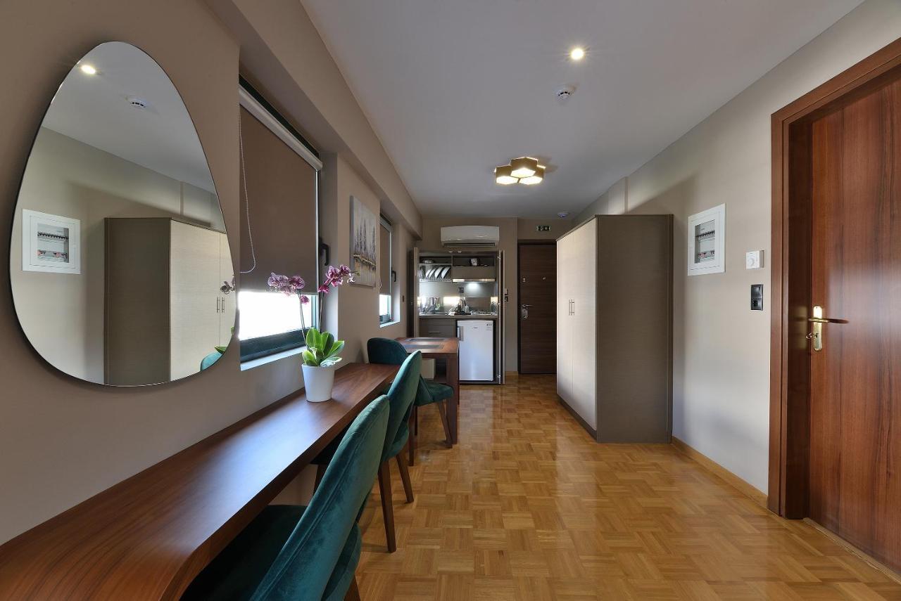 44 Athens Hotel Bagian luar foto